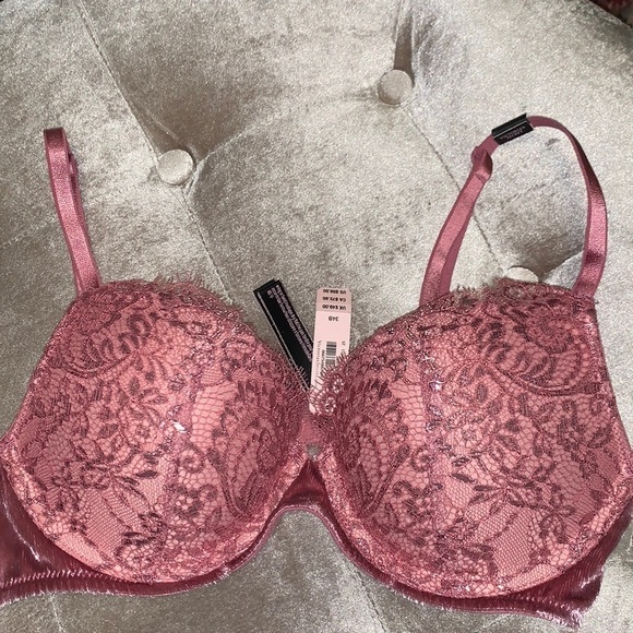 Victoria's Secret Very Sexy push-up bra, new - Picture 1 of 7